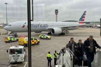 AA9600 Flight Diversion London Impact