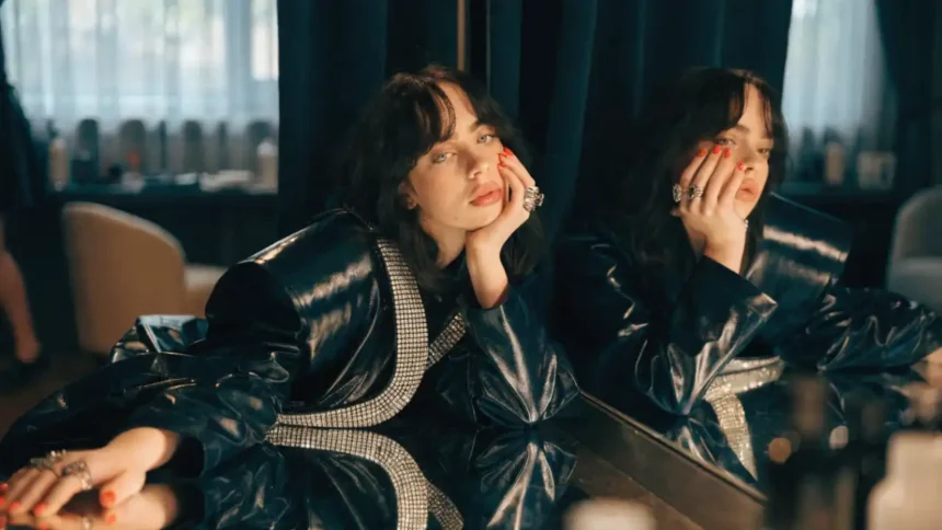 Billie Eilish Mirror Photo Strap Sparks 2026 Trend