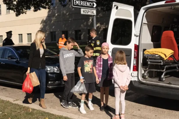 Tori Spelling, 4 Kids Hospitalized After Crash