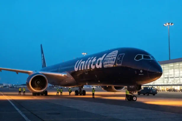 United Airlines Flight 2323 Issue What We Know